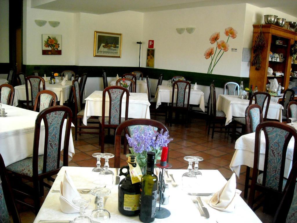Hotel Faedo Pineta Buitenkant foto