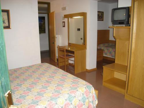 Hotel Faedo Pineta Buitenkant foto