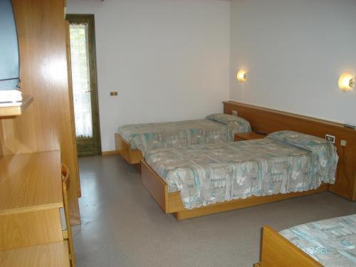 Hotel Faedo Pineta Buitenkant foto